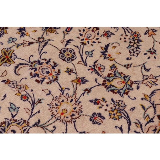 Textile 1960s Elegant10x13 Hand-Knotted Wool Area Rug - Ivory Medallion For Sale - Image 7 of 8