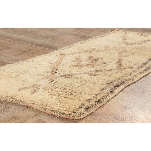 Beige Vintage Azilal Moroccan Rug, 02'09 X 06'00 For Sale - Image 8 of 10