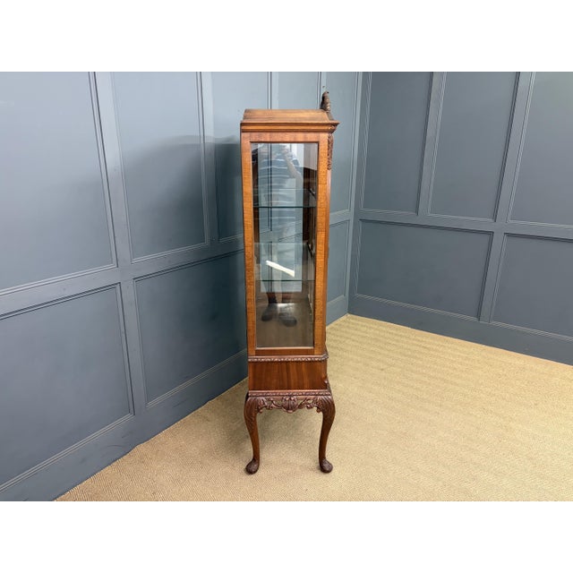 Brown Queen Anne Display Cabinet by Maple & Co., 1930 For Sale - Image 8 of 18