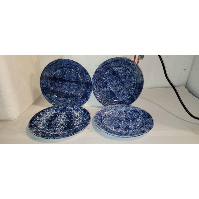 Set of three 19thc sponge ware serving bowls.All three in mint condition.Sold as a set of three.