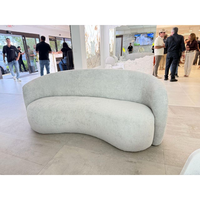 Modern Modern Curved Sofa in Neutral Upholstery For Sale - Image 3 of 3