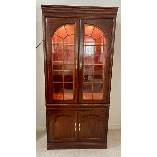 Pennsylvania House Vintage Cherry Pennsylvania House Lighted Display Etagere Bookcase China Cabinet Excellent Condition. For Sale - Image 4 of 14