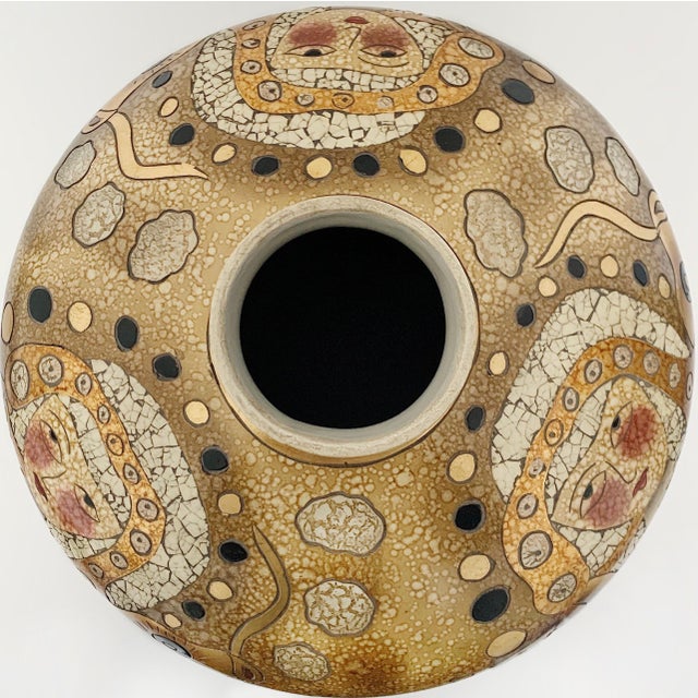 Metal Vintage Alexander Kalifano Large Gold Vase For Sale - Image 7 of 9