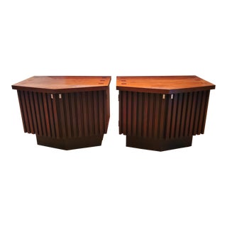 1970s Vintage Lane Rosewood and Walnut Side Tables - a Pair For Sale