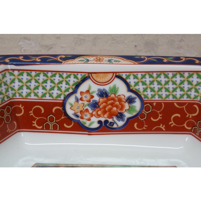 1982 Japanese Mann McMlxxxii Imari Octagonal Serving Platter & Bowl 12" For Sale - Image 14 of 15