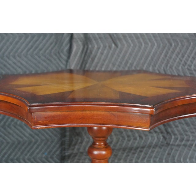 Vintage Georgian Style Scalloped Mahogany Starburst Inlaid Pedestal Side Table For Sale - Image 6 of 18