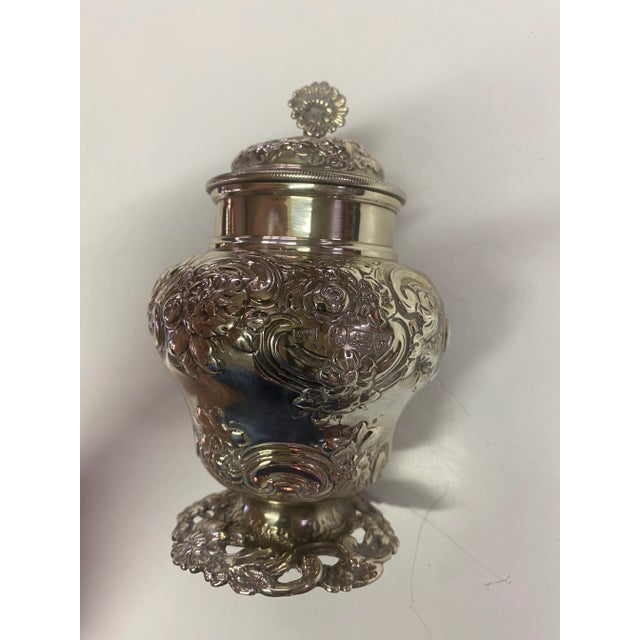 English Sterling Tea Caddy by George Smith, Circa 1783 For Sale In Philadelphia - Image 6 of 9