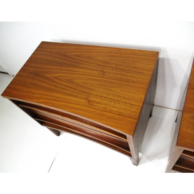 Altavista Lane Mid Century Walnut Nightstands in the Style of Altavista Lane For Sale - Image 4 of 12