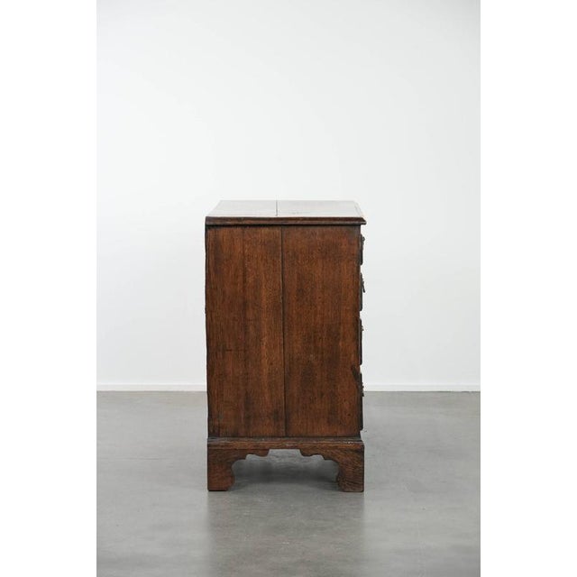 Antique English Oak Chest of Drawers, 18th Century For Sale - Image 3 of 18