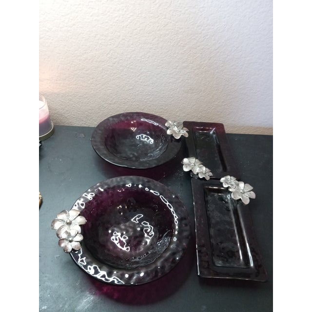 GORGEOUS 4 pc Amethyst Bubble Glass Bowls & Plates w/ Floral Accents This product is a stunning set of four pieces made of...