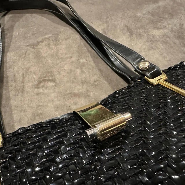 An Amazing 1960s Black Woven Wicker and Brass Italian Hand Bag For Sale - Image 10 of 12