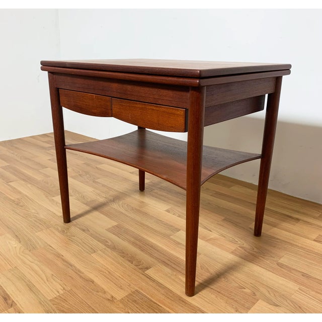 Borge Mogensen for Soborg Model 149 Danish Teak Expandable Side Table, Ca. 1950s For Sale - Image 12 of 12
