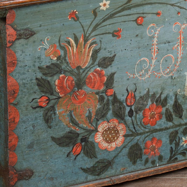 Original Swedish Dome Top Hand Painted Blue Pine Trunk Dated 1826 For Sale - Image 12 of 18