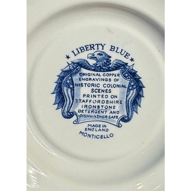 American Vintage Liberty Blue Monticello Plates – Staffordshire Ironstone, Americana Transferware, Bicentennial Era - Set of 7 For Sale - Image 3 of 5