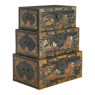 Early 20th Century Set of Three Nested Chinese Ebonized Trunks For Sale