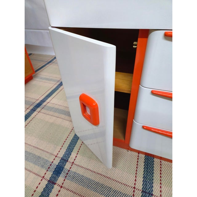 Custom Painted Mid Century Modern Heywood Wakefield M593 "Encore"Buffet/Kitchen Sideboard For Sale In New York - Image 6 of 13