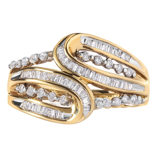 10K Yellow Gold 1/2 Cttw Round and Baguette cut Diamond Open Space Bypass Ring (H-I Color, SI2-I1 Clarity) - Ring Size 7 For Sale