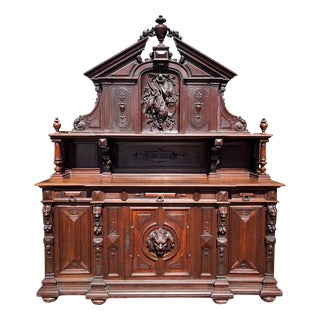 19th Century Renaissance Style Oak Hunting Buffet For Sale