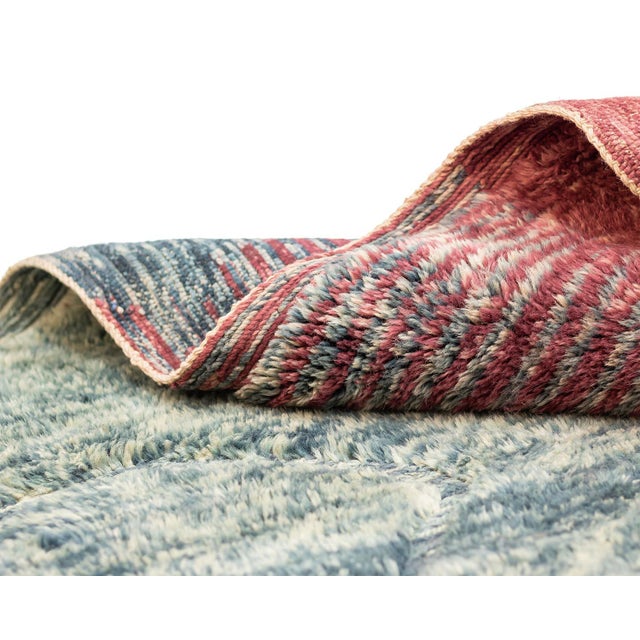 Oversize Ombre Conor-Block Hand-Knotted Moroccan Wool Rug | 13'4" X 10'1" | One of a Kind For Sale - Image 4 of 10