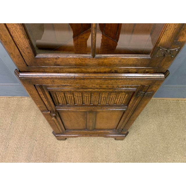 Ipswich Corner Cabinet in Oak, 1930 For Sale - Image 9 of 14