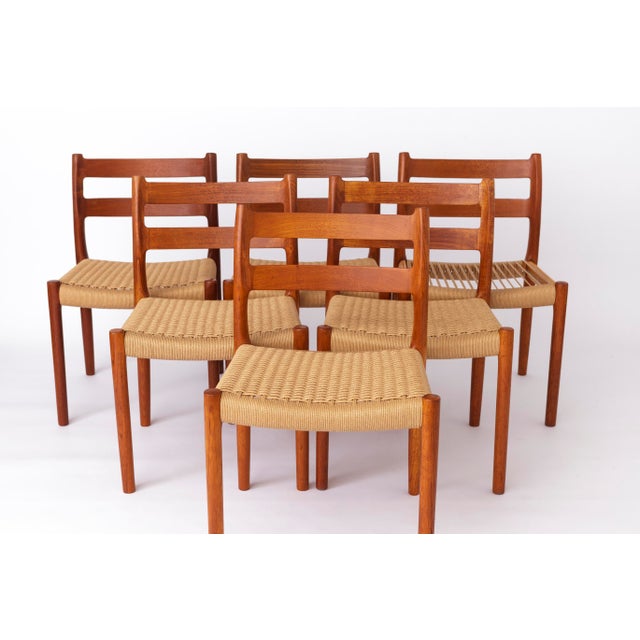 Set of 6 Niels Otto Moller Chairs – 1976 Design Elevate your home with this stunning set of 6 chairs, designed by the...