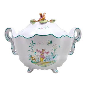 Mid-20th Century French Faience Covered Tureen by Sègries Moustiers