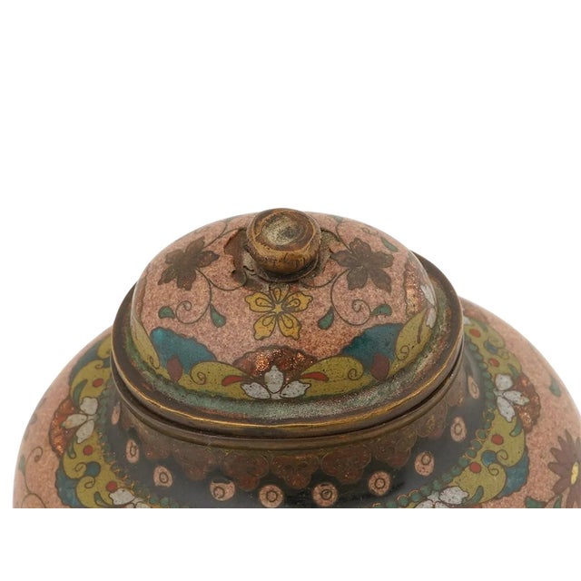Pair of Early Meiji Japanese Cloisonne Enamel Jars Attributed Namikawa Yasuyuki For Sale - Image 4 of 10