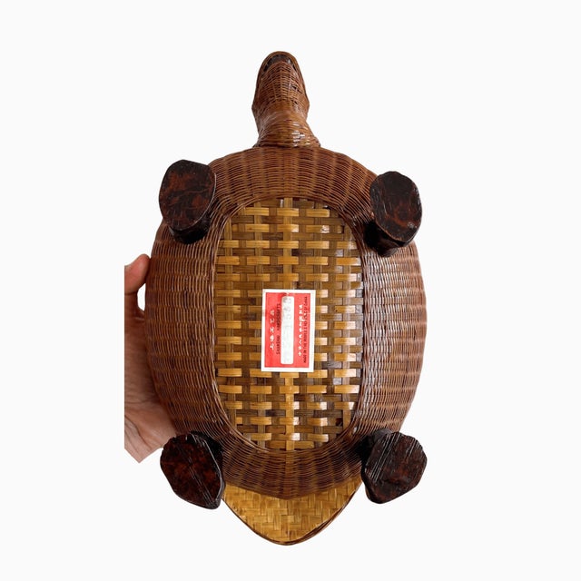 Chinese Vintage Shanghai Handicrafts Rattan Turtle Box For Sale - Image 3 of 6
