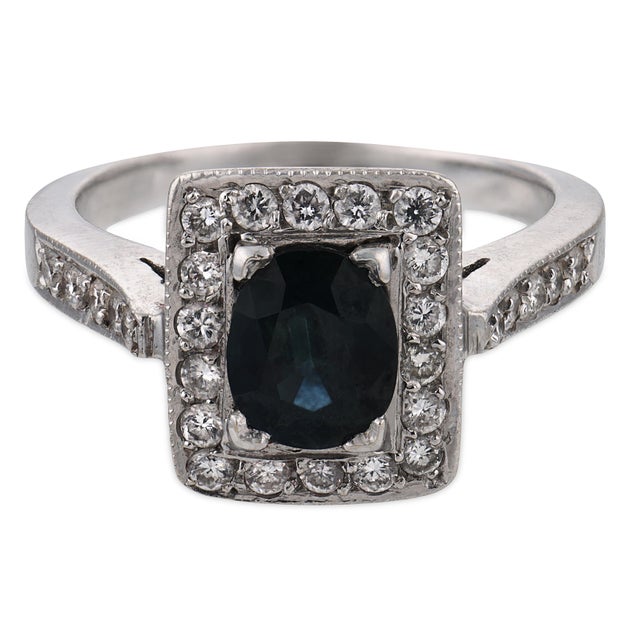 Contemporary Vintage Sapphire Diamond 18k White Gold Ring, Size 6 For Sale - Image 3 of 6