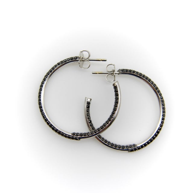 1990s 18k White Gold Black and White Diamond Hoop Earrings - 2 Pieces For Sale In Los Angeles - Image 6 of 6