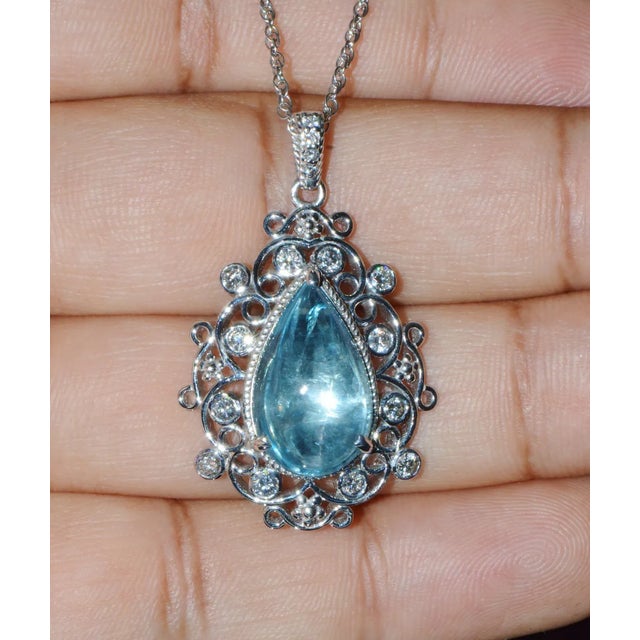 Certified Natural 6.97Cts VS F Diamond Aquamarine 18K Solid Gold Filigree Pendant For Sale - Image 9 of 10