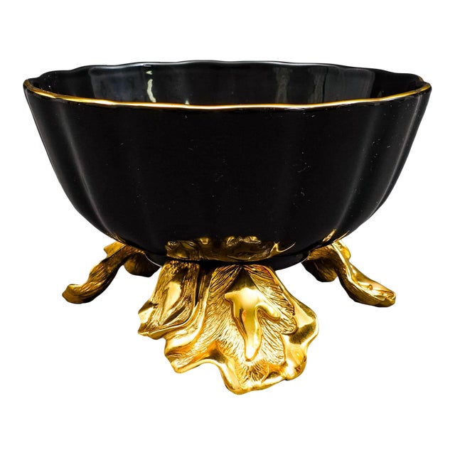 Mid 20th Century Jay Strongwater Brittany Black Porcelain 18k Gold Embellished Fluted Bowl For Sale