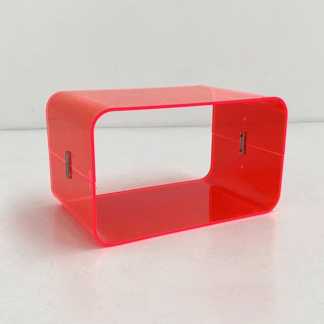 Fluo Pink Acrylic Glass Side Table, 1980s For Sale - Image 10 of 10