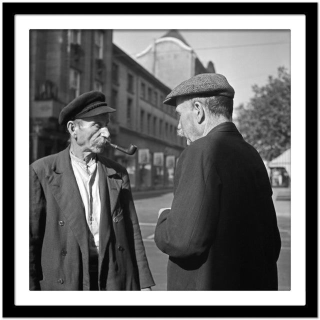 Two Elder Men Having a Chat at Dusseldorf, Germany 1937 For Sale - Image 4 of 5