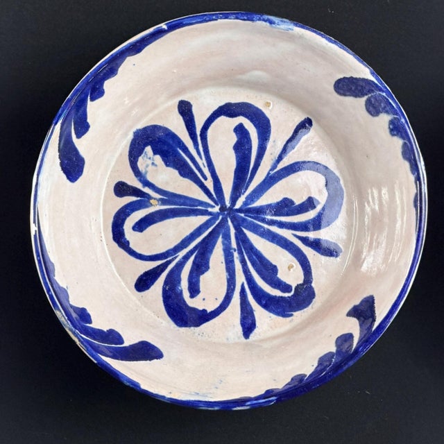Antique Fajalauza Granada Blue and White Bowls, 1890s, Set of 3 For Sale - Image 3 of 10