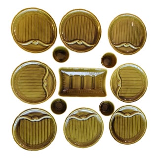 Green Plates from Gien, France, 1970s, Set of 13 For Sale