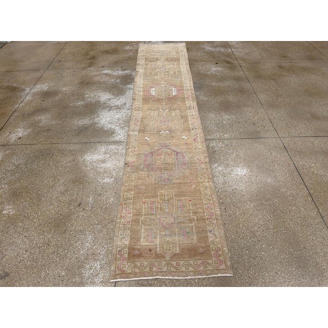 Galerie Shabab Collection Mid-20th Century Turkish Anatolian Runner For Sale - Image 4 of 10
