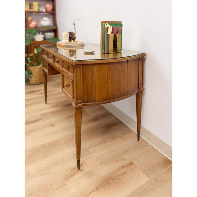 American of Martinsville Vintage MCM Desk W/ Glass Top Four Drawers Transitional For Sale - Image 12 of 18