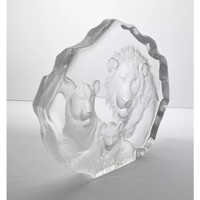 Mats Jonasson “Lion & Family” Crystal Swedish Paperweight Sculpture 8.5” Signed. Good condition. No major wear. Minor...