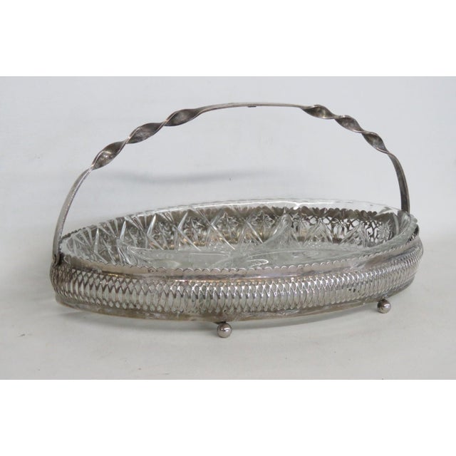 This charming Divided Serving Dish is made of pressed glass and metal. This beautiful dish has brilliant vintage style:...
