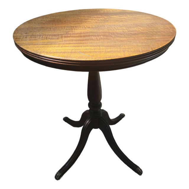 Vintage Queen Anne Side Table For Sale