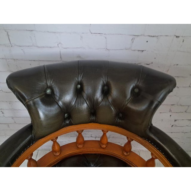 Green Vintage Chesterfield Chair in Green Leather, 1980s For Sale - Image 8 of 17