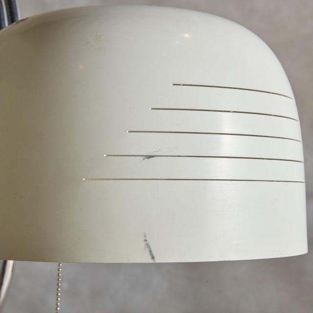 White Squiggle Floor Lamp with Stone Base, Italy 1970s For Sale - Image 9 of 11