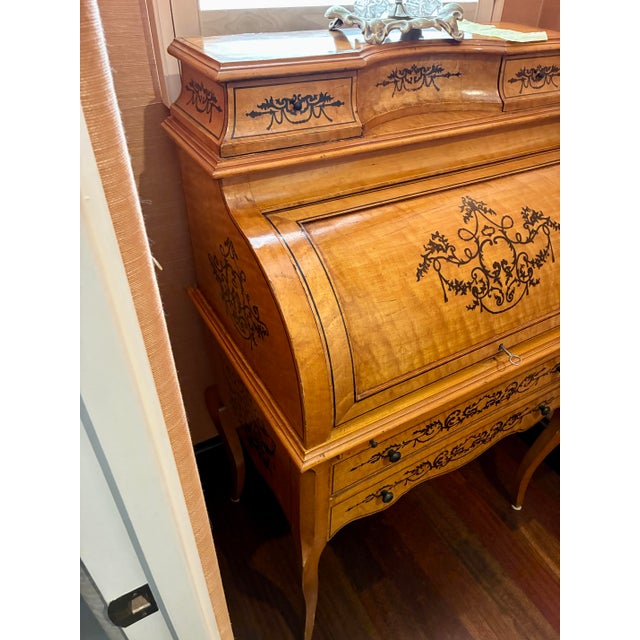 French Restoration Burled Walnut Secretary Desk, C. 1830 — Roll-Top & Inlay For Sale - Image 4 of 12