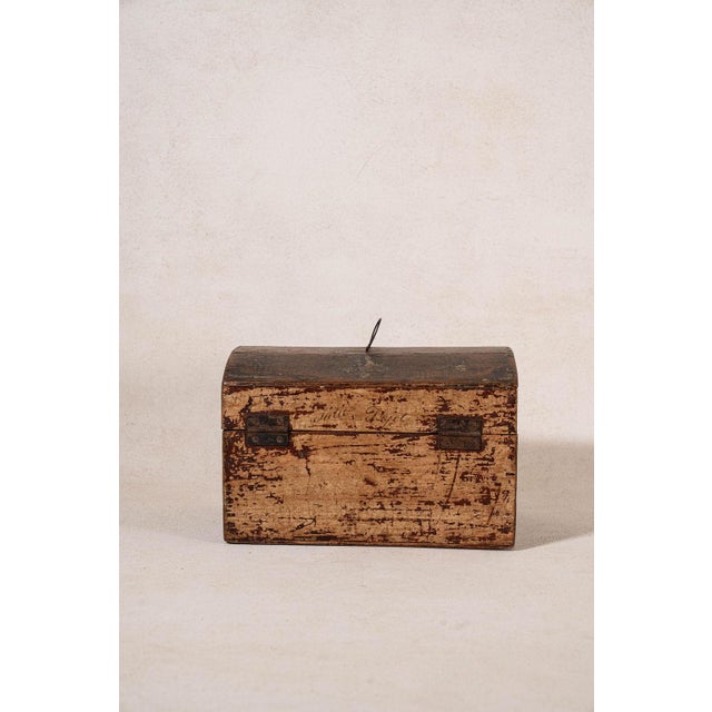 18th Century Hand Painted Wedding Box For Sale In Charleston - Image 6 of 7
