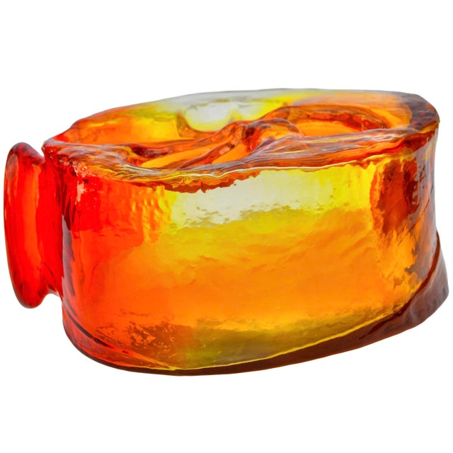 Early 20th Century Handmade Fluorescent Americana Art-Glass Vase For Sale - Image 10 of 13