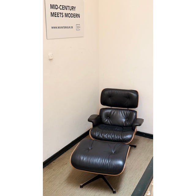 Black Lounge Chair and Ottoman by Charles & Ray Eames for Herman Miller & Vitra, Set of 2 For Sale - Image 8 of 14