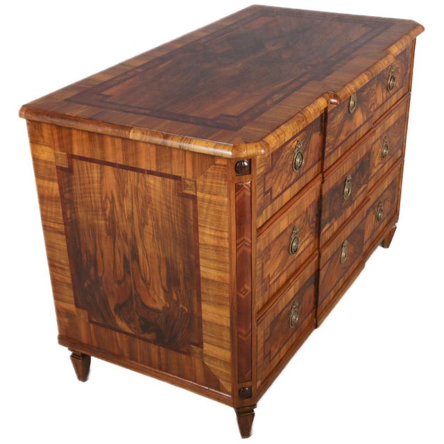 Age and origin: The chest of drawers probably dates from the last third of the 18th century and is likely to have...