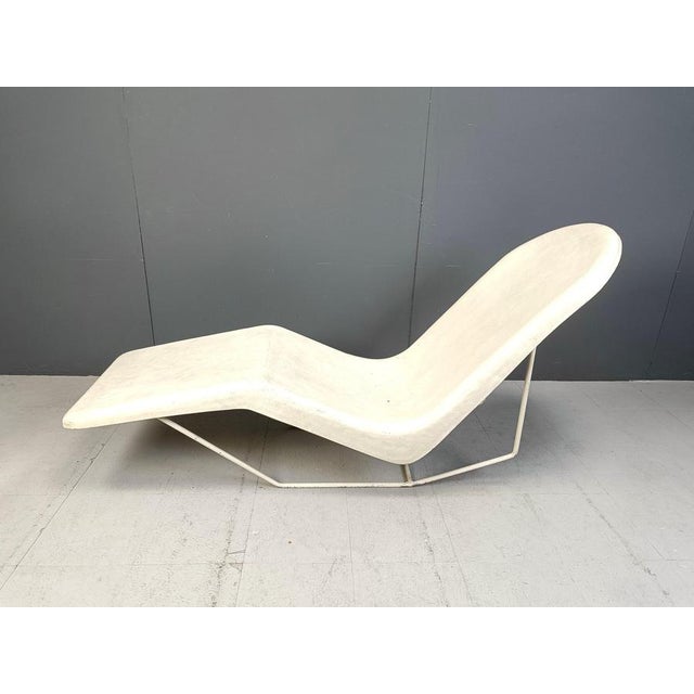 1960s Mid-Century Fiberglass Chaise Longue, 1960s For Sale - Image 5 of 10