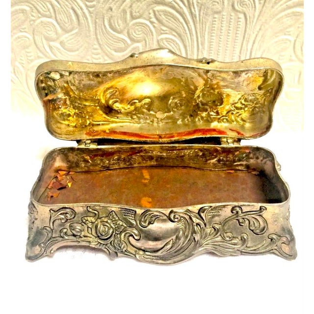 Silver 1910s Antique Art Nouveau Blown Out Roses Silver Jewelry Box For Sale - Image 8 of 9